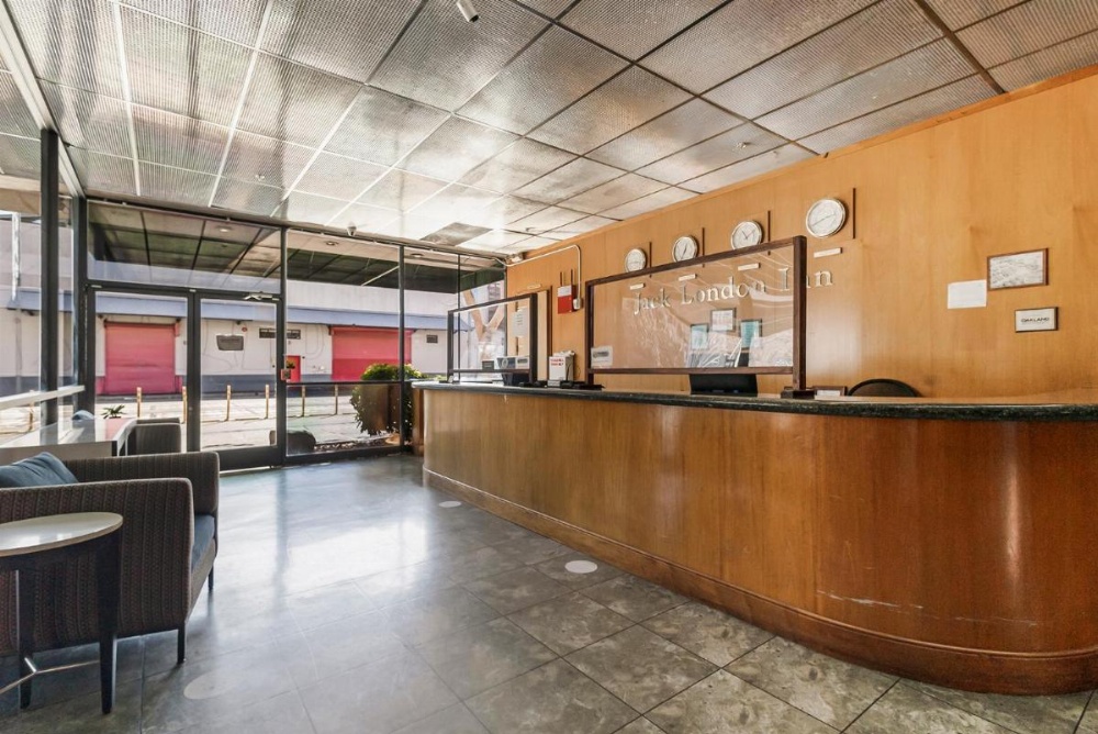 Jack London Inn Image 6
