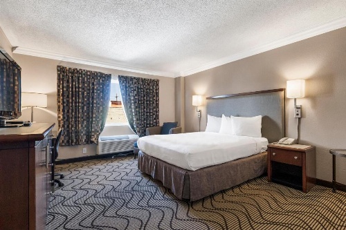 Jack London Inn image 7